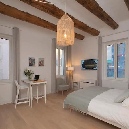 Design Suites Vieux Port マルセイユ エクステリア 写真