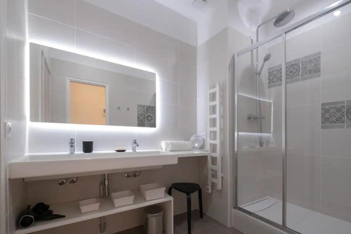 Design Suites Vieux Port マルセイユ エクステリア 写真