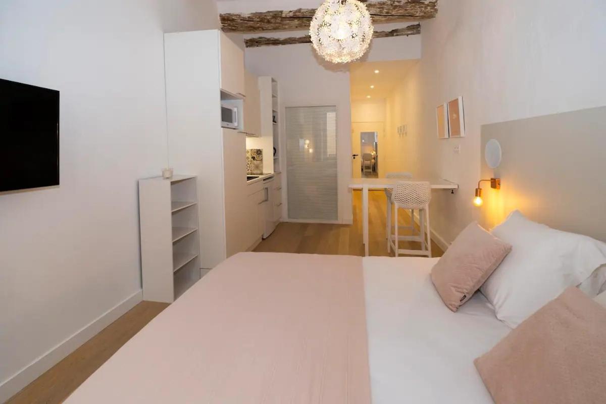 Design Suites Vieux Port マルセイユ エクステリア 写真
