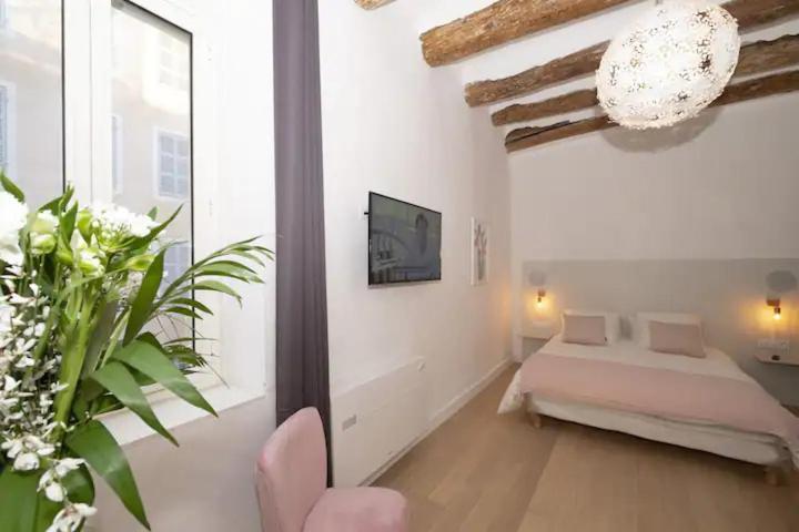 Design Suites Vieux Port マルセイユ エクステリア 写真
