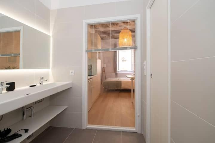 Design Suites Vieux Port マルセイユ エクステリア 写真